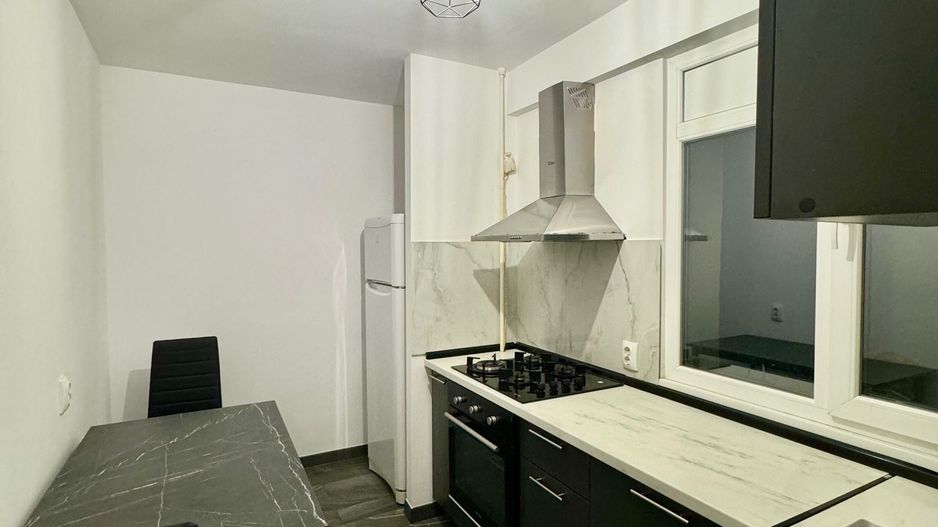 De Închiriat - Apartament 2 Camere Metrou Eroii Revoluției - Poză 4