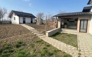 Casa de vanzare in Cristesti la strada principala, renovata complet !! - Poză 1