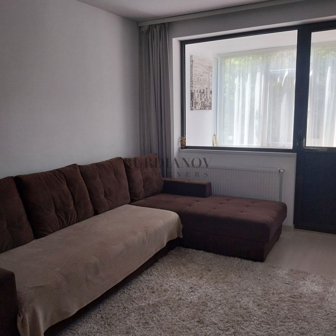 Apartament cu 3 camere de închiriat - Tinererului - Poză 2