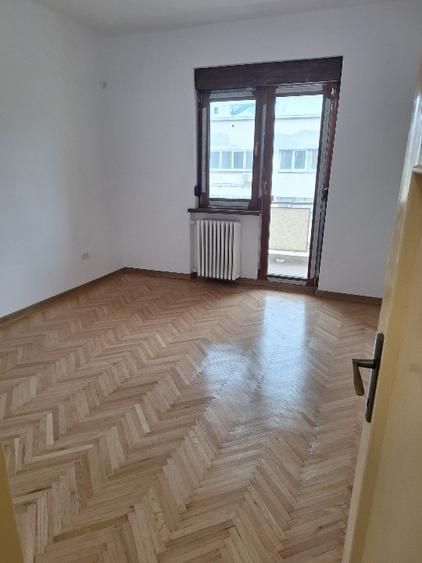 APARTAMENT ULTRACENTRAL ZONA  KOGALNICEANU - Poză 4