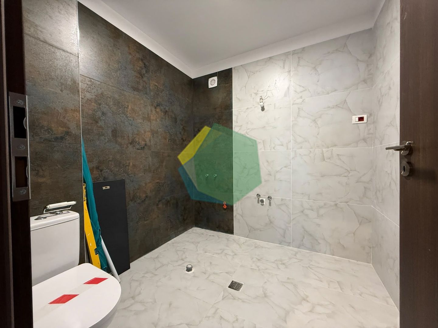 Spațiu comercial / birouri la parter | 135 mp | Odăi - Poză 12