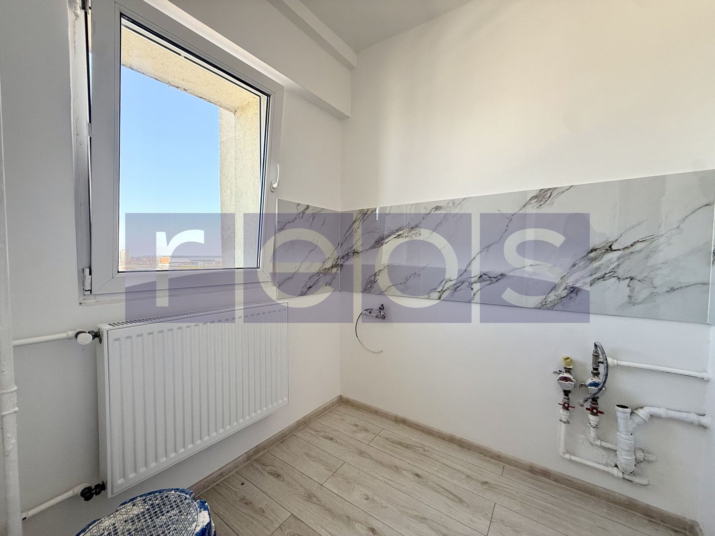 VÂNZARE GARSONIERĂ | ZONA TITAN | LUMINOASĂ ȘI SPAȚIOASĂ - Poză 7