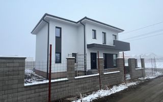 Sacalaz individuala P+E,Terasa,balcon,2 bai,5 camere,2 F.s - Poză 4