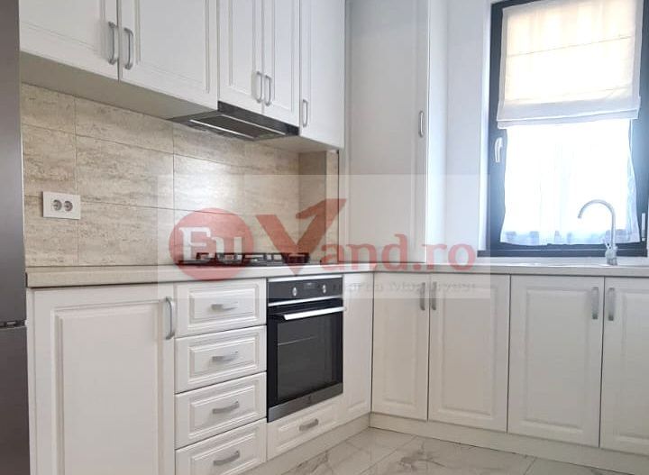 De vanzare apartament cu 2 camere Micro 17, bloc Roka - Poză 7