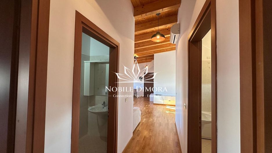 Penthouse deosebit de 120 mp si parcare privata - petfriendly in Torontalului - Poză 12