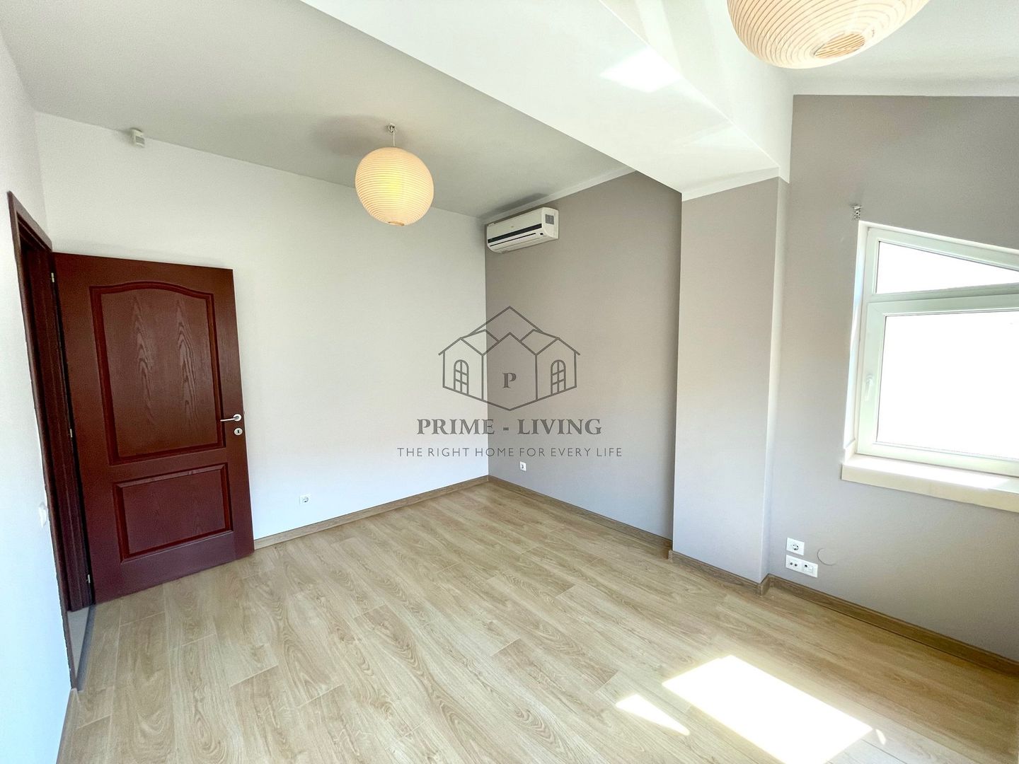 VILA CU 4 DORMITOARE LA INCHIRIERE IN COMPLEX REZIDENTIAL - Poză 15