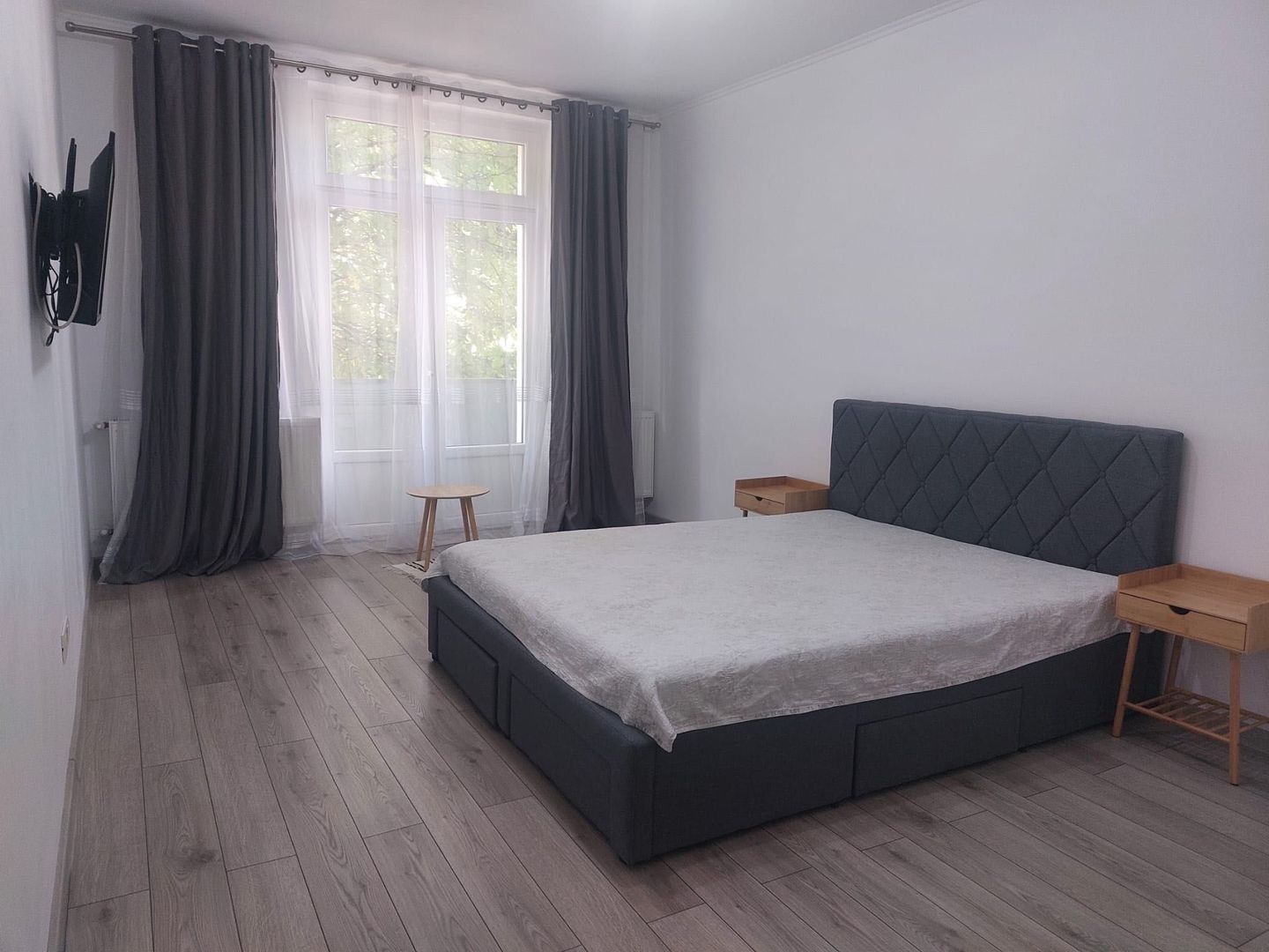 Garsoniera Judetean, 40mp, libera, mobilata, 93000Euro - Poză 1
