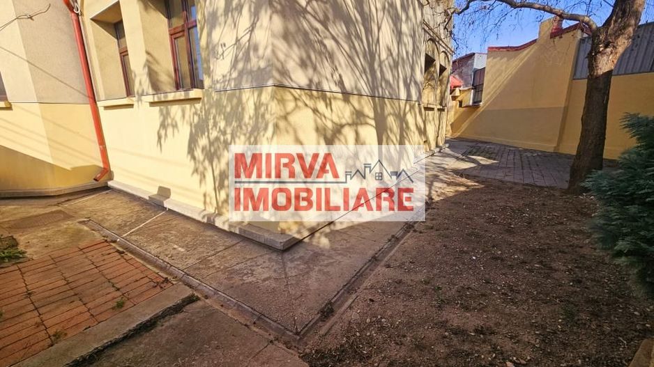 🏢 Spațiu de birouri – 5 camere, 3 băi – Etaj 1 vilă, Zona Centrală - Poză 99