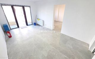 DE ÎNCHIRIAT - Spațiu birouri - Apartament cu 3 camere, parter, zona CENTRU; - Poză 2