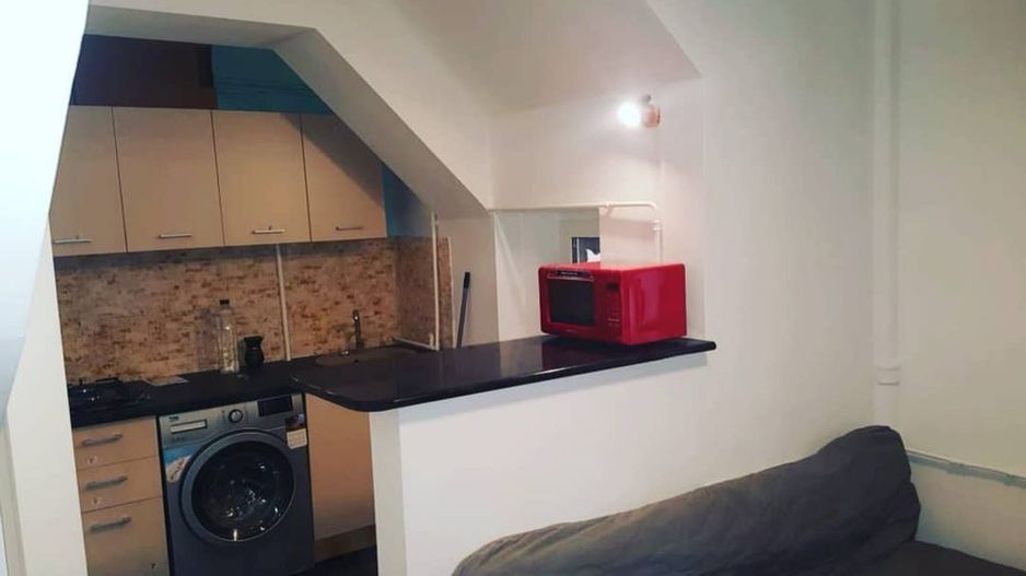 Garsonieră decomandată Piața Romană, parcare inclusă. - Poză 2