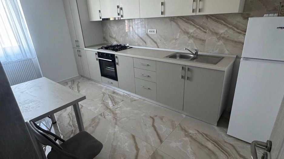 GARSONIERA REPUBLICA, BLOC NOU, BUCATARIE INCHISA, METROU 5 MINUTE - Poză 3