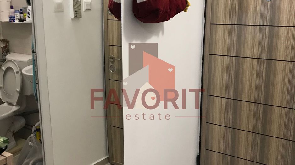 garsoniera | etaj 1 | zona excelenta | mobilat si utilat | - Poză 6