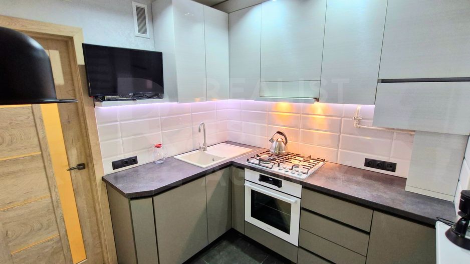 Chirie, apartament, 2 camere str.  Pandurilor, Botanica - Poză 1