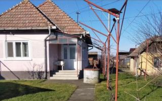 Vând casă în Cristești - Poză 3