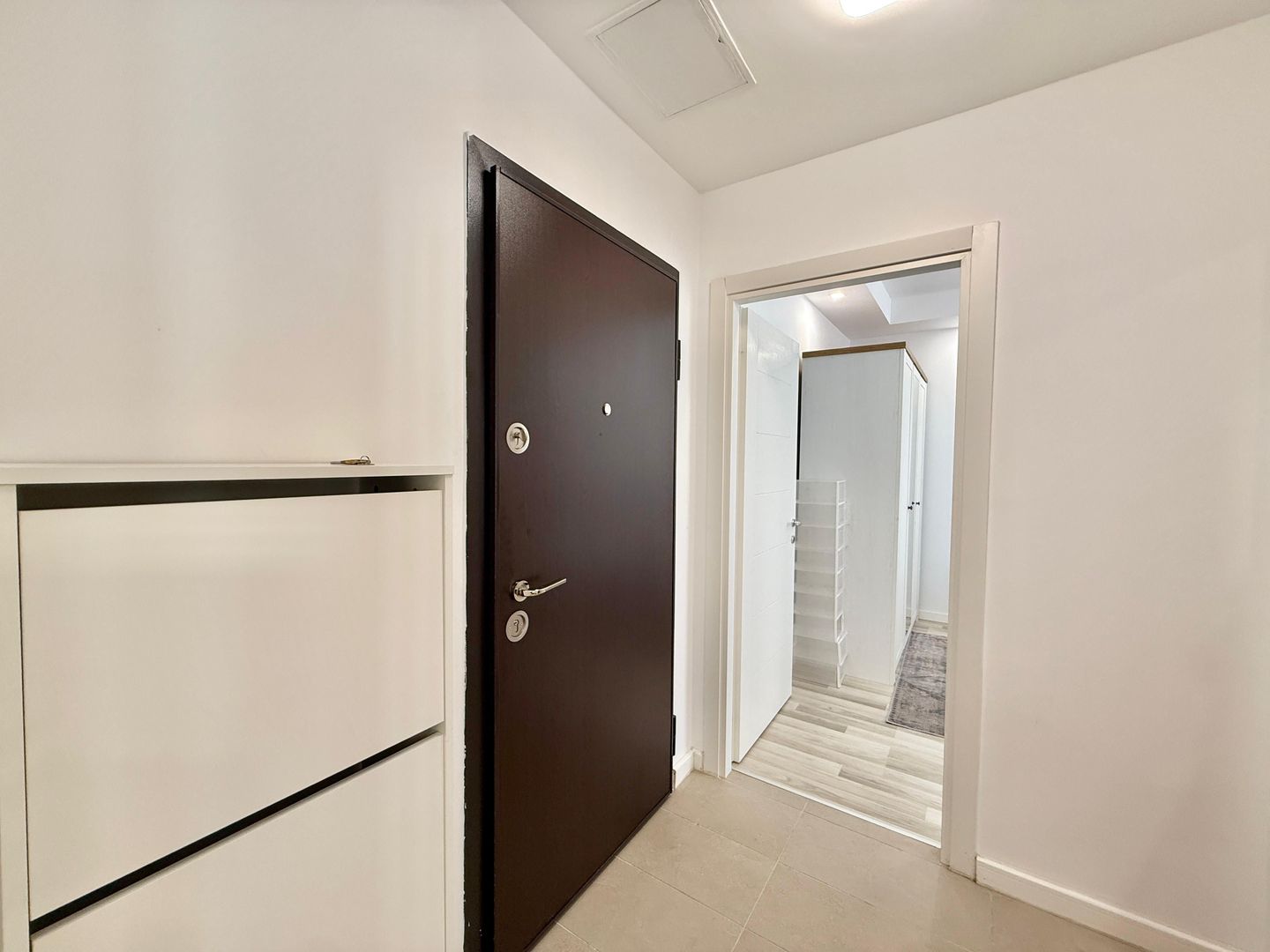 COSMOPOLIS - Apartament cu 2 camere, mobilat si utilat. - Poză 13