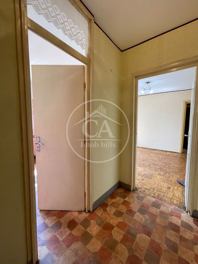Apartament de vânzare cu 2 camere în zona Rogerius, Oradea - Poză 9