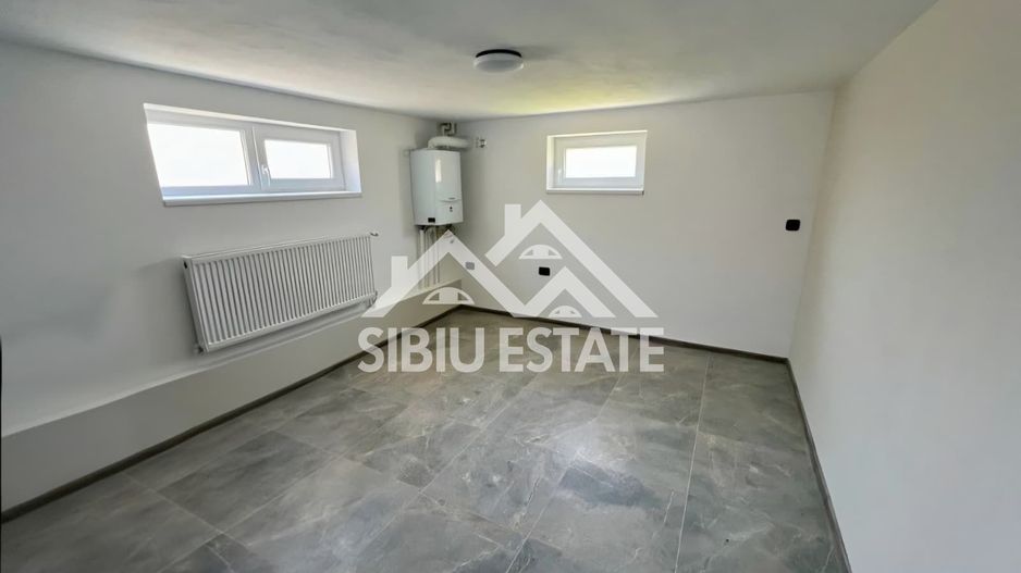 Casa cu garaj si pivnita, in Selimbar, SIbiu - Poză 14