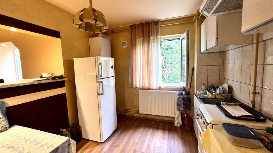 APARTAMENT 3 CAMERE- ZONA CIRCUMVALATIUNII - Poză 5