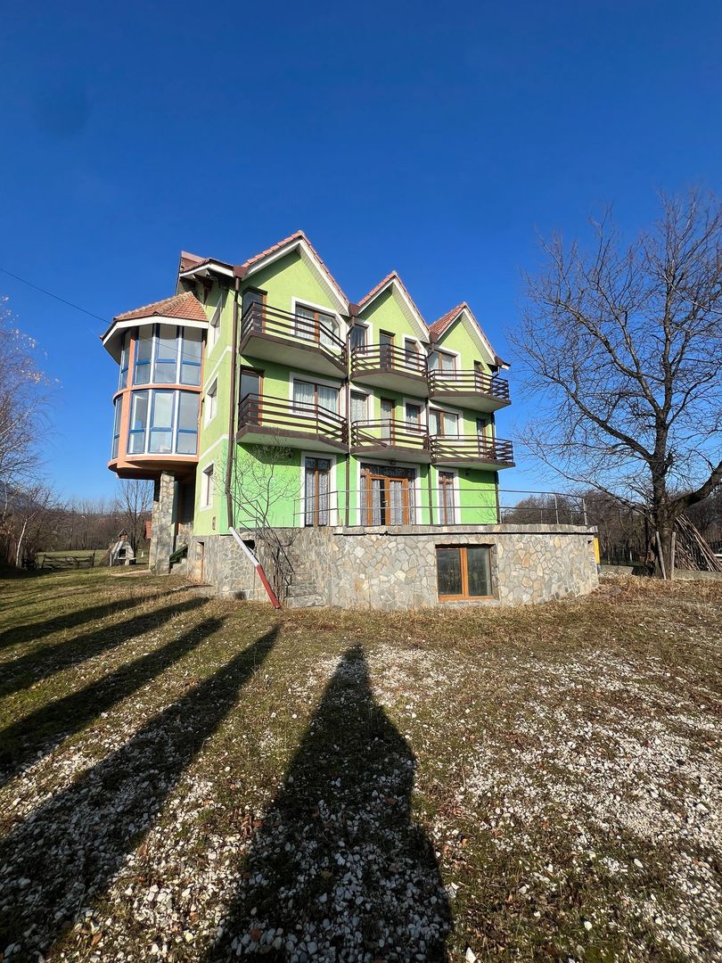 VILĂ ÎN BRAN – IDEALĂ PENTRU PENSIUNE, AZIL DE BĂTRÂNI, CENTRU MEDICAL - Poză 4