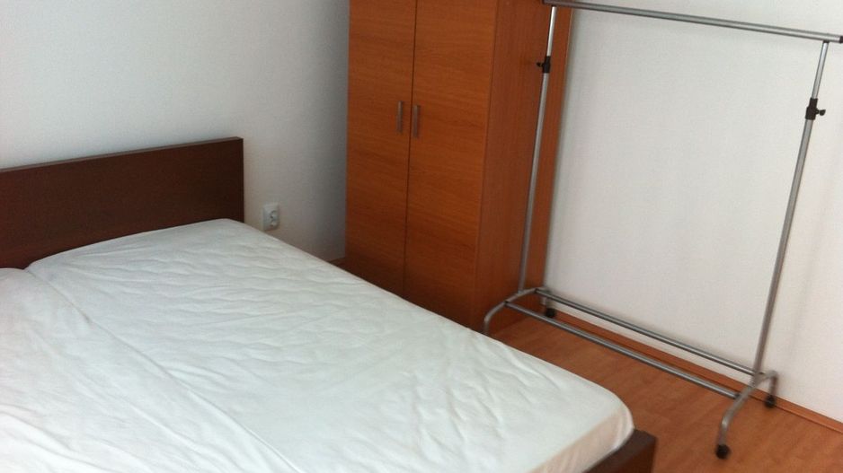 Apartament 2 camere RENOVAT de închiriat – Drumul Taberei, zona Favorit | - Poză 3