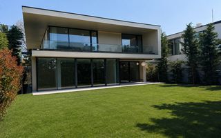 Casă / Vilă cu 5 camere de vânzare în Iancu Nicolae, Bucuresti - Poză 1