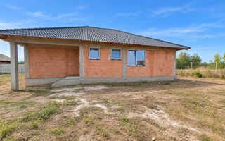 Casa 4 camere cu predare la cheie, 458 mp teren, Partos - Poză 3