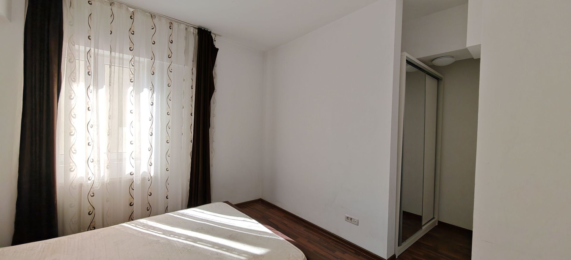 Vanzare apartament doua camere+parcare, Berceni-Oltenitei - Poză 4