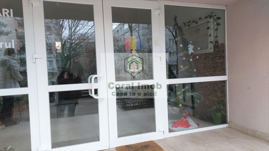 Apartament cu 3 camere decomandate de inchiriat, zona Titan - Poză 3