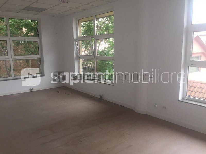 Spatiu de birouri ultracentral - Poză 7