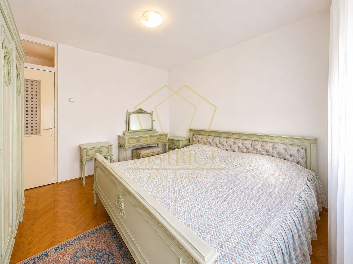 Apartament cu 3 camere, mobilat si utilat | Soarelui - Poză 3