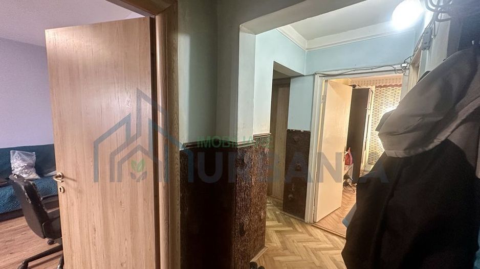 De vanzare apartament 4 camere etaj 1/4 Galata - Poză 5