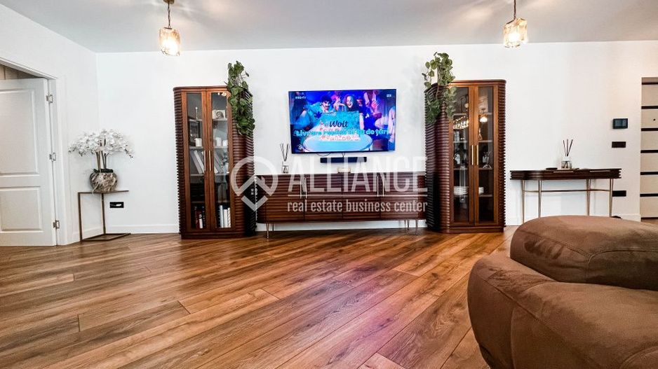 Tomis Plus(COD 05) 4 Camere Deosebite, Premium - Poză 4