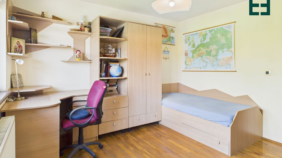 Vilă cu 6 camere - Zona Subcetate - Arad - Poză 26