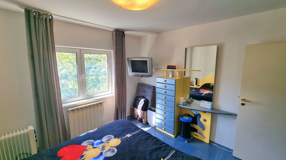 Apartament 3 camere, foarte spațios, et.2/8, zona Steaua, la cheie! - Poză 9