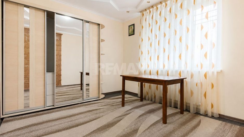 Casă 210 m² cu 5 dormitoare și teren 10 ari – Euroreparație | Drochia, str. Grigore Ureche - Poză 20