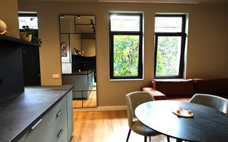 Locuință deosebită în Centru – apartament la casă, curte proprie! - Poză 3