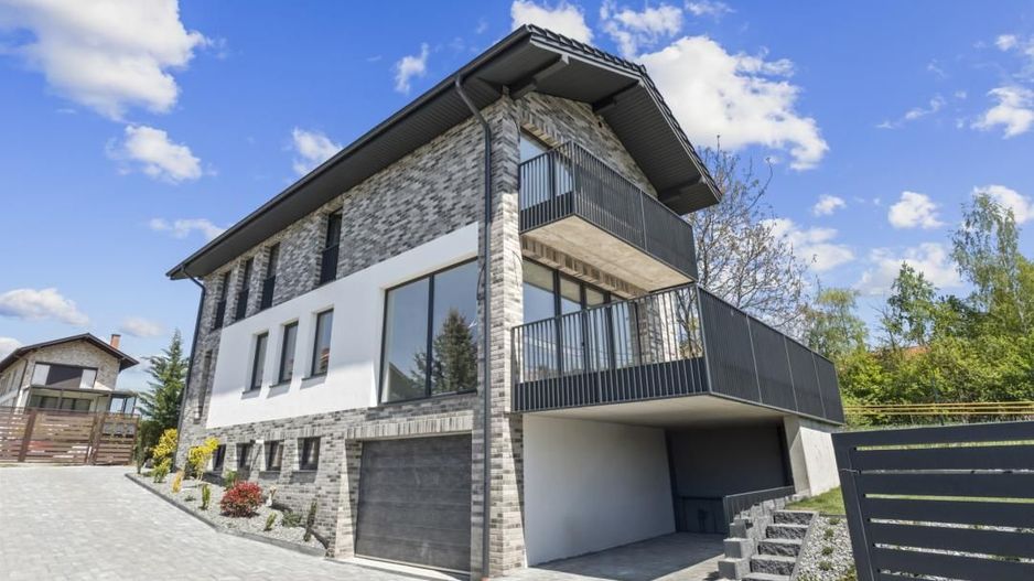 Casa individuala 5 camere | FINISATA | Zona Faget - Poză 1