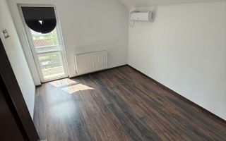 ​Vilă superbă de închiriat în Corbeanca (Sat Stratu) – Curte generoasă - Poză 12