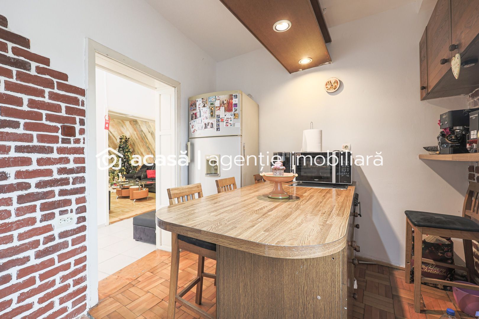 Casă cu teren generos și autorizatie pentru investiție in Parneava - Poză 13