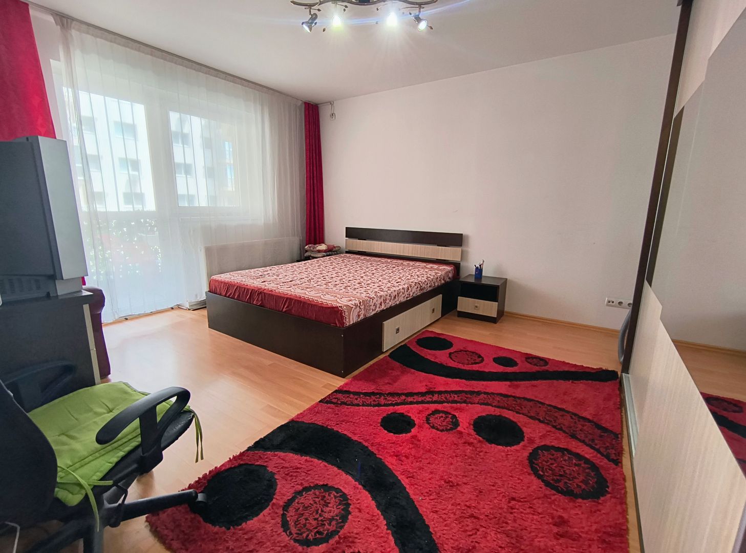 Garsoniera Vitan Barzesti- Hotel Rin - Poză 1