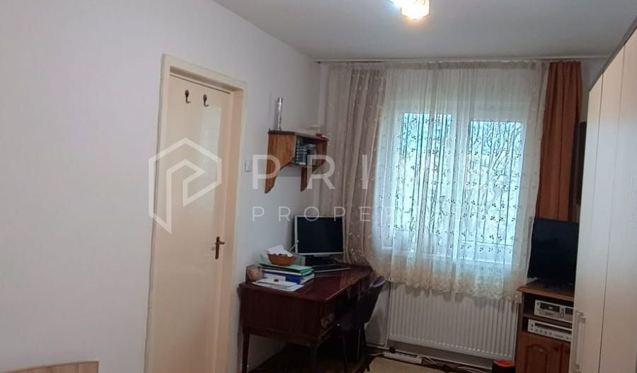 Apartament 3 camere/ Semidecomandat/ Etaj 4/ Zona Dâmbu Pietros - Poză 4