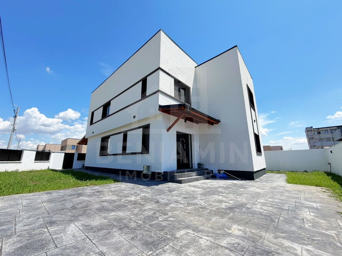 Casa P+1 Finisaje Premium-205mp-Incalzire Pardoseala-2025-Magnolia - Poză 1