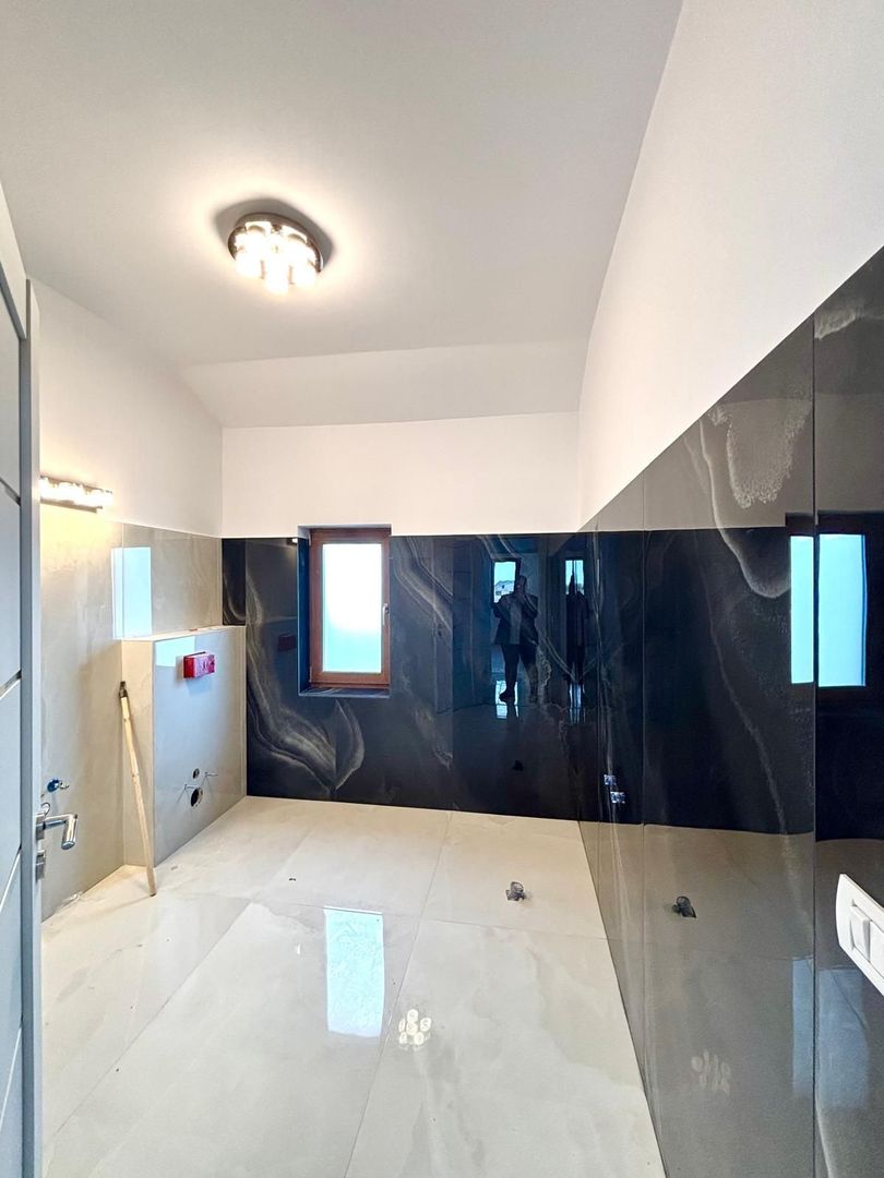 Duplex  cu 4 camere si teren generos , Sacalaz - Poză 13