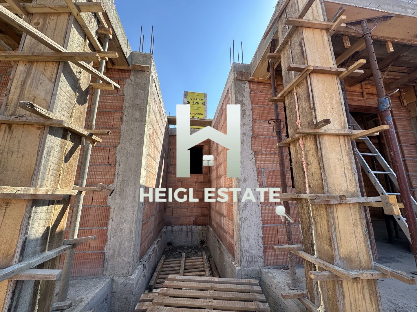 Duplex despărtit prin cameră tehinca Mosnita Noua - Poză 7