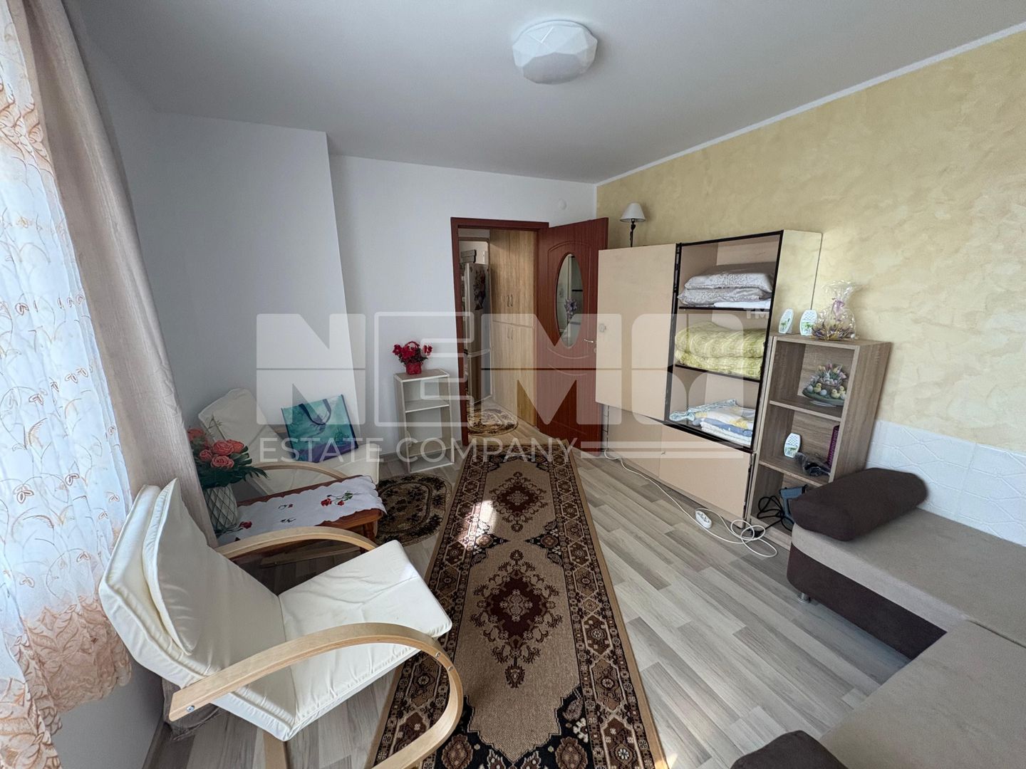 GARSONIERĂ DE ÎNCHIRIAT| ETAJ 3/4 | RĂDĂUȚI - Poză 1