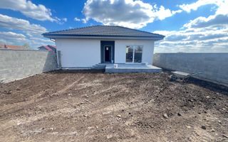 Casă individuală  3 camere Sanandrei - Poză 2
