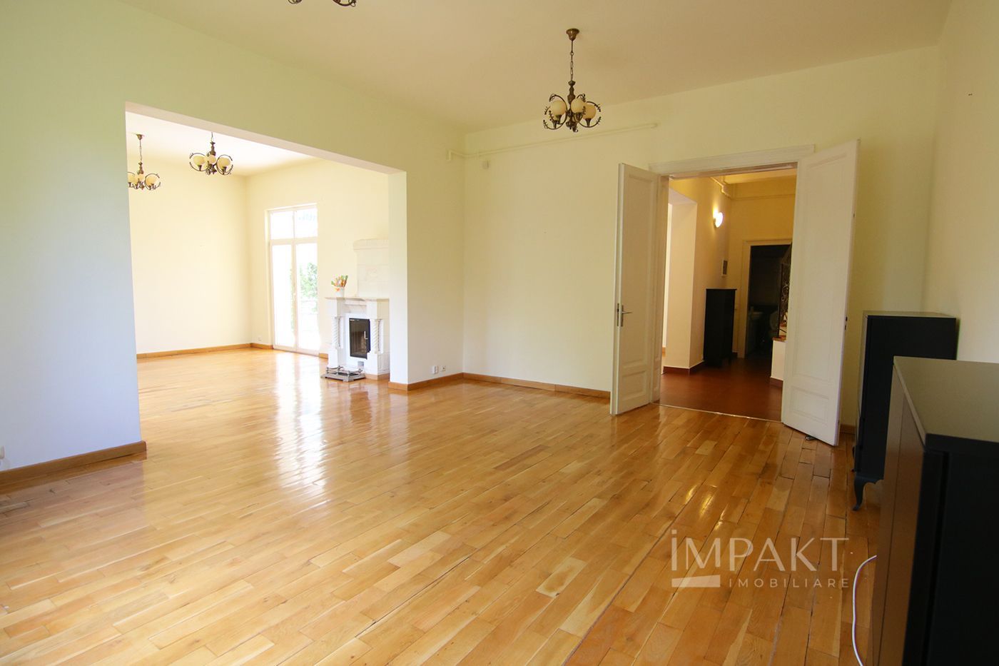 Casa individuala situata la 2 minute de Parcul Engels ! - Poză 24