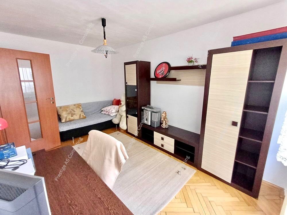 Apartament 3 Camere | Etaj 1 | Str Bucureti-Medicina - Poză 7