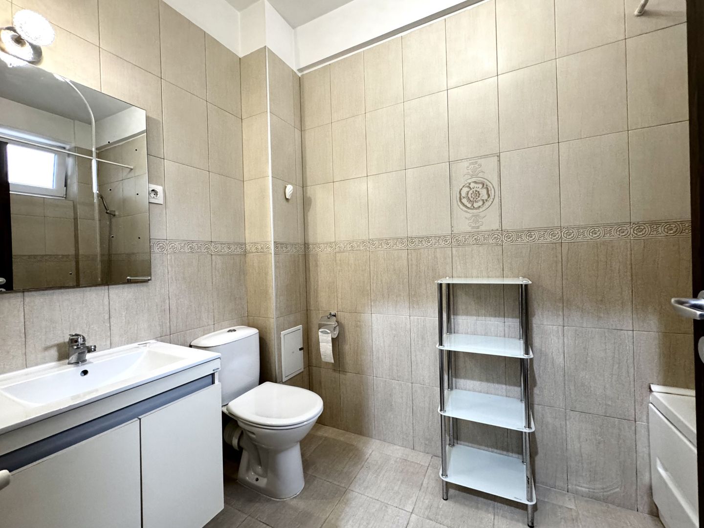 Apartment 2 camere, decomandat,  loc de parcare, Complexul Studențesc - Poză 15