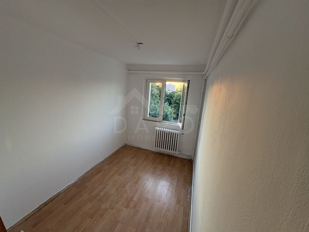 - Apartament 3 Camere - Cartier Dâmbu Pietros - pret negociabil - Poză 4